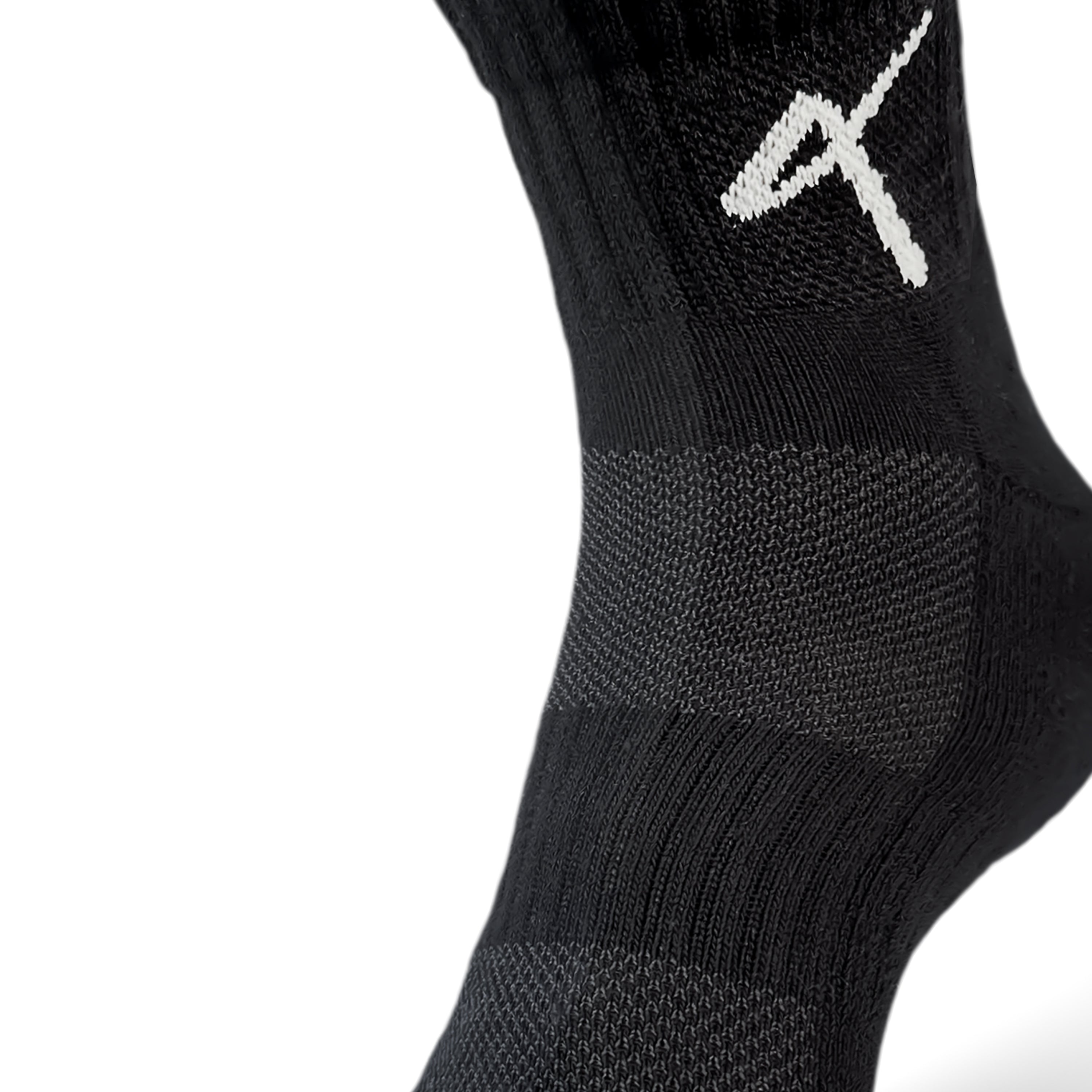 Foot image of the Triumphant Sports Specialised Activewear Socks Champion Series Ankle Length Black